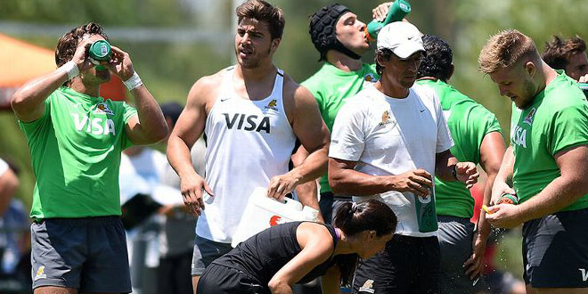 UAR Block Facundo Isa from Jaguares Training - Americas Rugby News